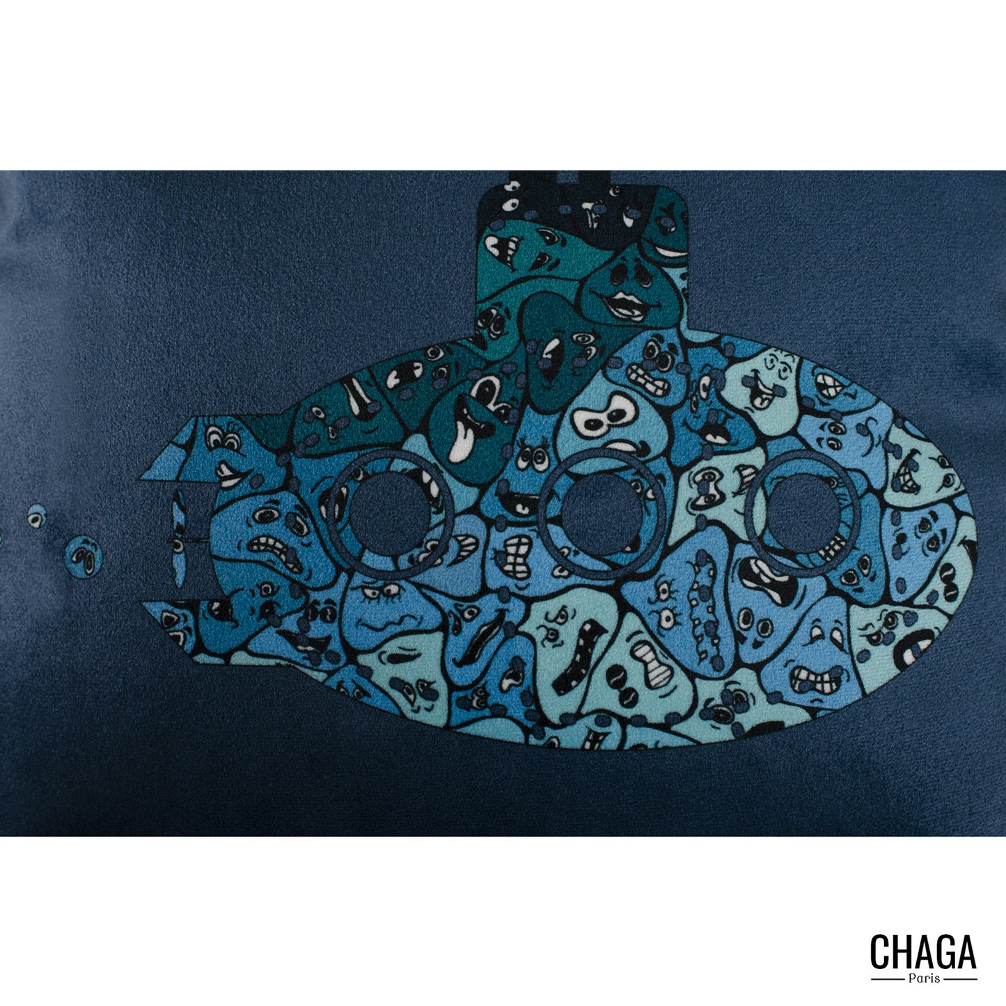 Coussin de créateur en velours CHAGA Paris - Motif Fleur bleue sous-marin
