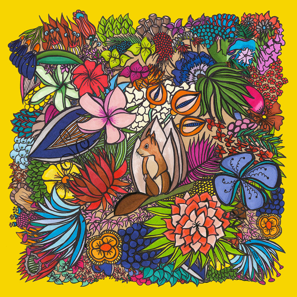 Foulard en voile léger 47 X 47 CHAGA Paris - Motif Ecureuil jaune