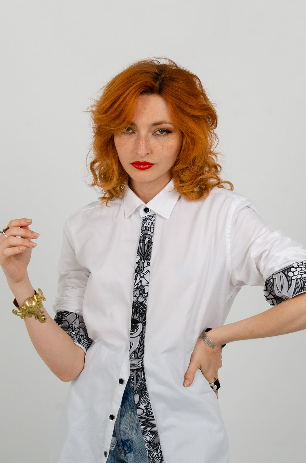 Chemise femme en coton blanc CHAGA Paris - Motif Jungle noir et blanc